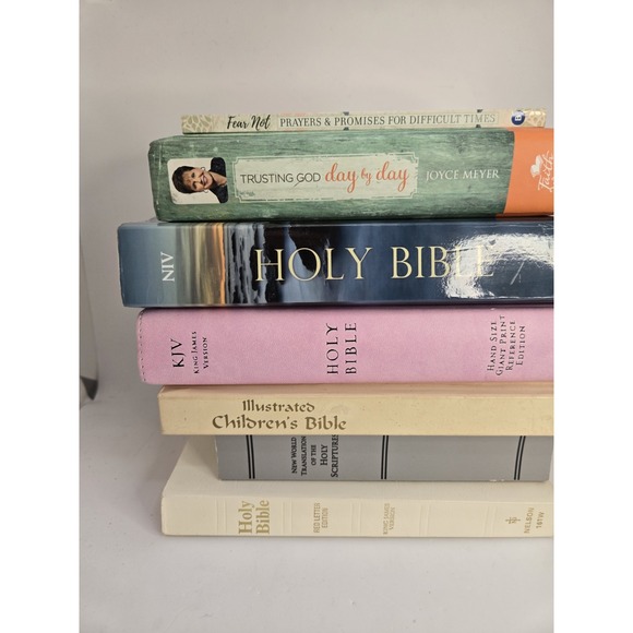 Lot Of 5 Holy Bible Vintage bibles and two study guides good condition Childrens - Picture 3 of 16